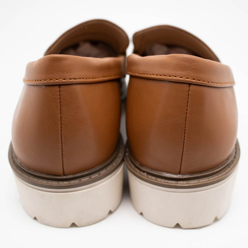 Journee Collection Kenly Tan Loafer Shoes Womens SIZE 8.5 WIDE - Picture 4 of 8